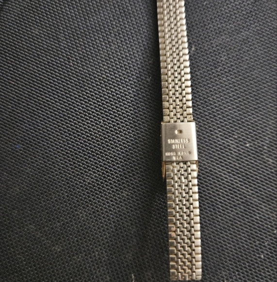 RARE FIND Vintage Hudson 17 Jewel Automatic Watch works well - Picture 6 of 6